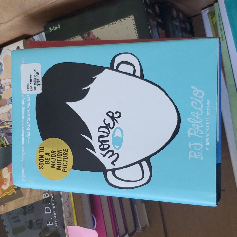 Wonder book by R.J. Palacio